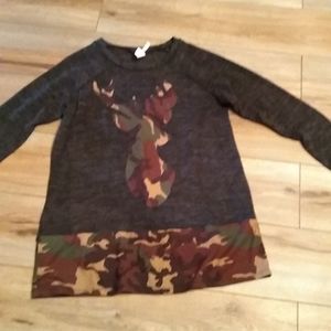 💥Long sleeves gray/camo shirt size large